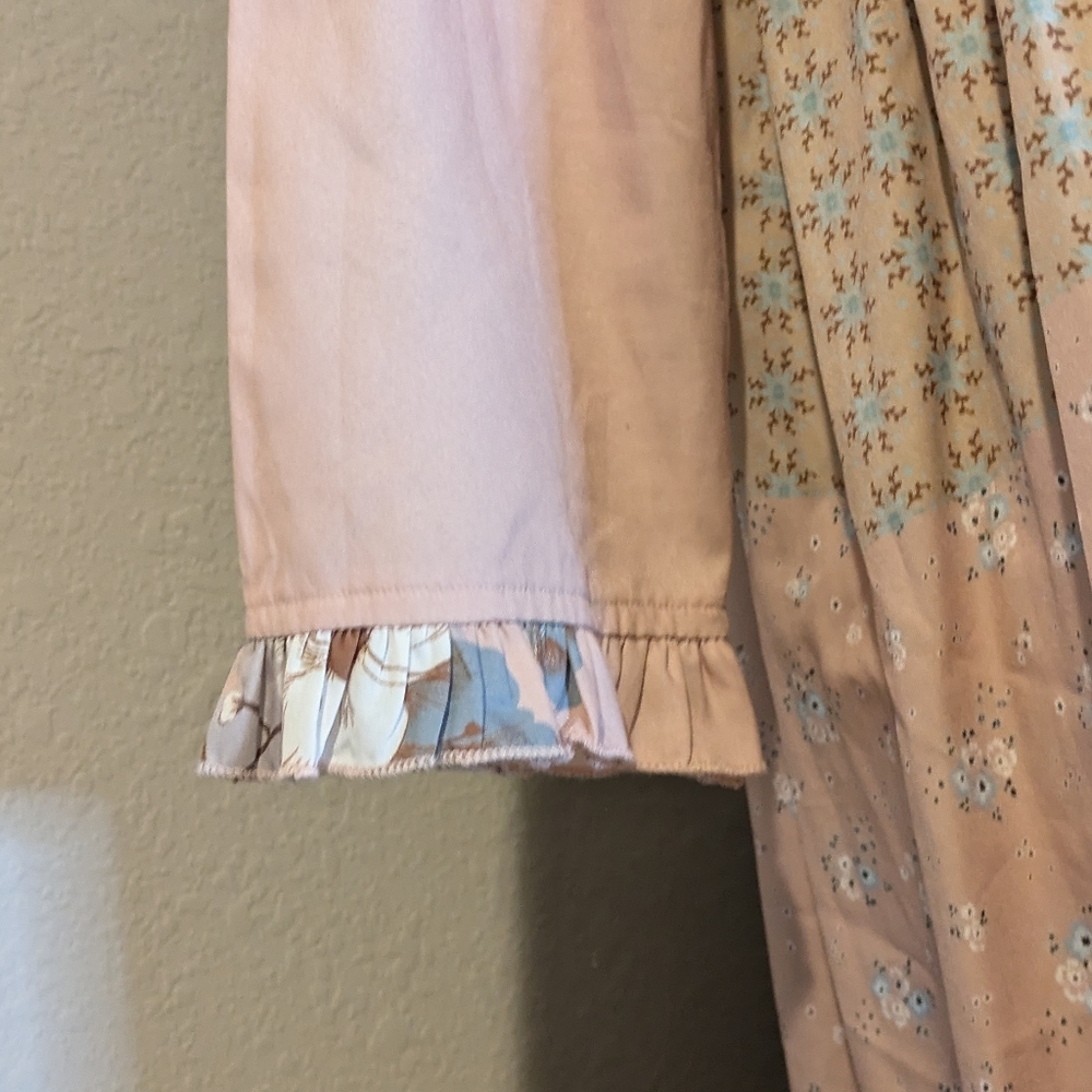 Pink Dainty Maxi Dress - Picture 4 of 8